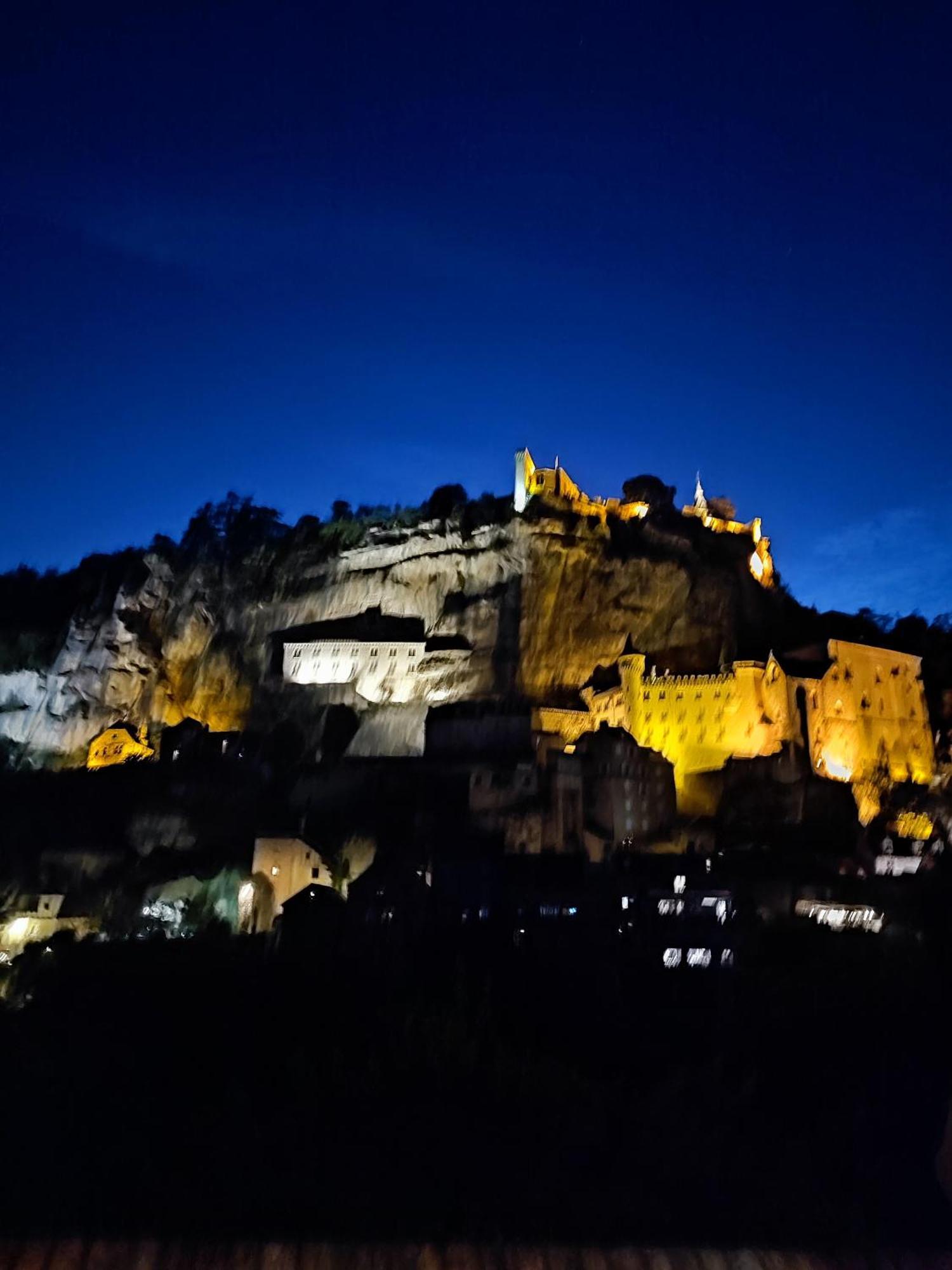 Au Grand Bonheur - Gite Padirac - Rocamadour Miers Стая снимка